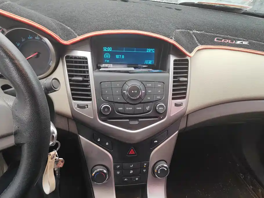 Chevrolet Cruze — миниатюра 13