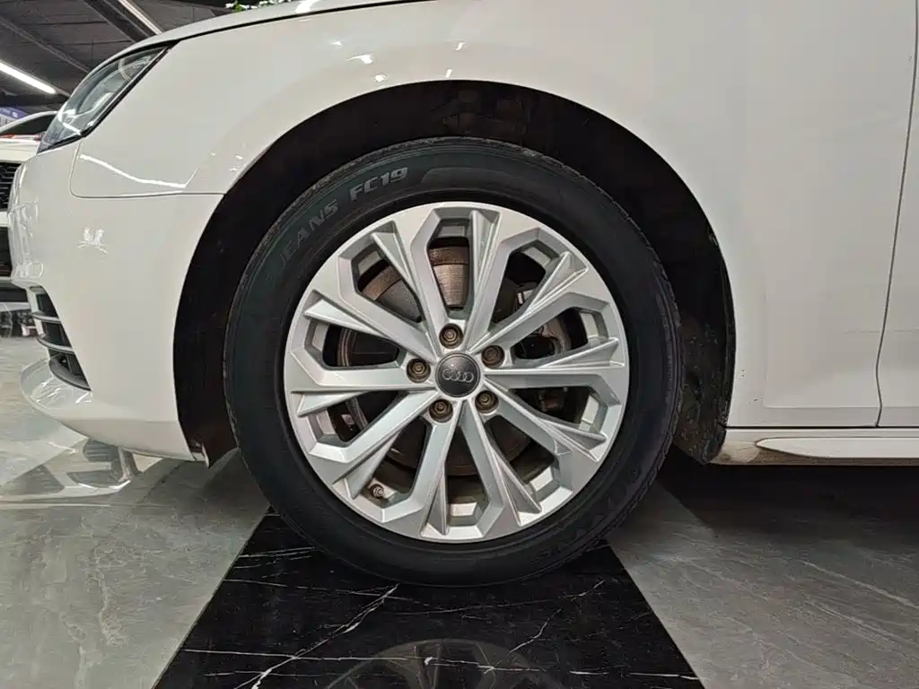 Audi A4L — миниатюра 23