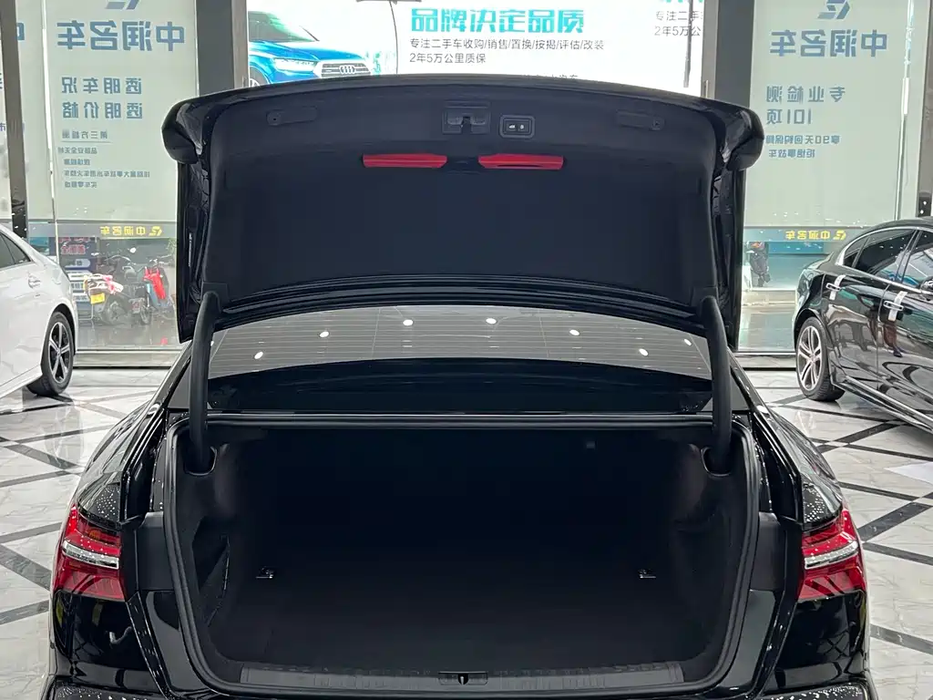 Audi A6L — миниатюра 13