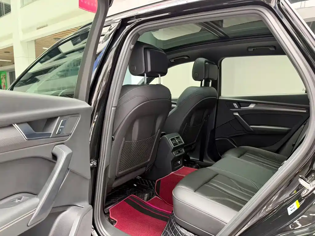 Audi Q5L — миниатюра 12