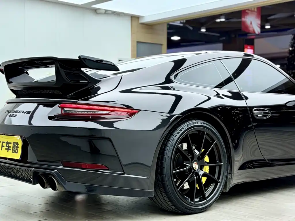 Porsche 911 2013 Carrera 4 3.4L