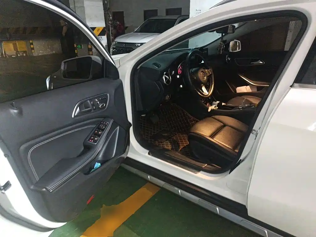 Mercedes-Benz GLA — миниатюра 12