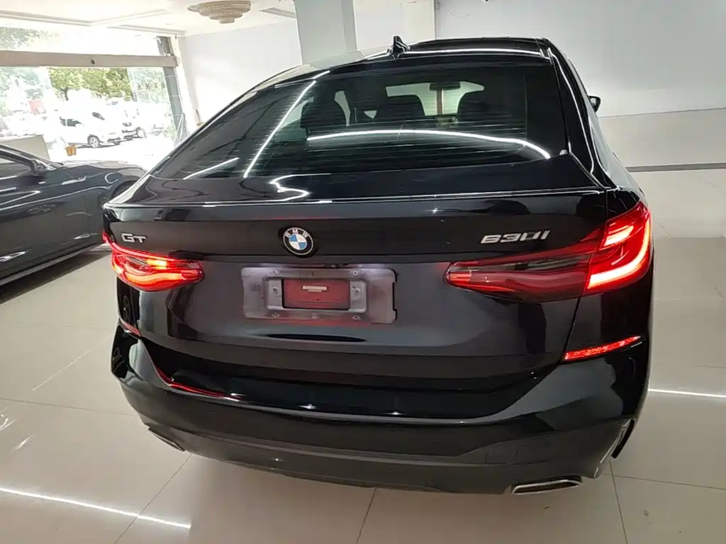 BMW 6 Series GT — миниатюра 6