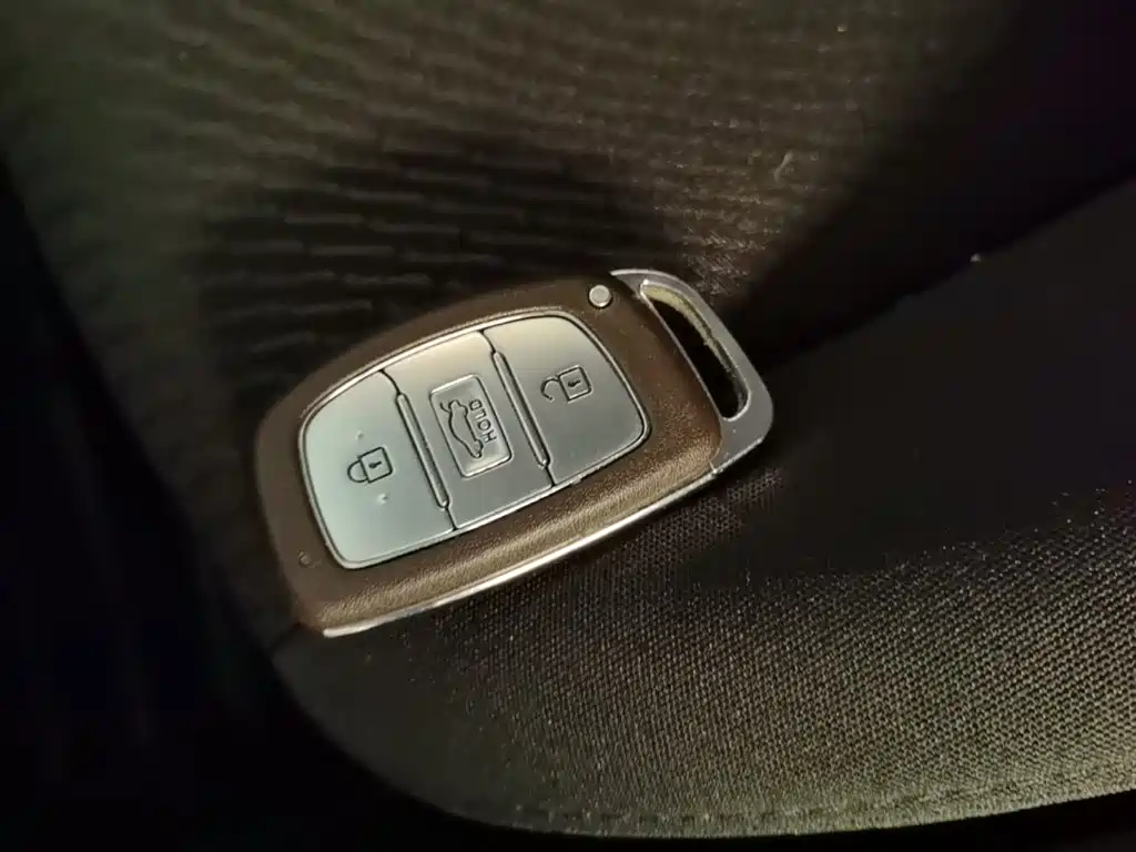 Hyundai Elantra Langdong — миниатюра 9