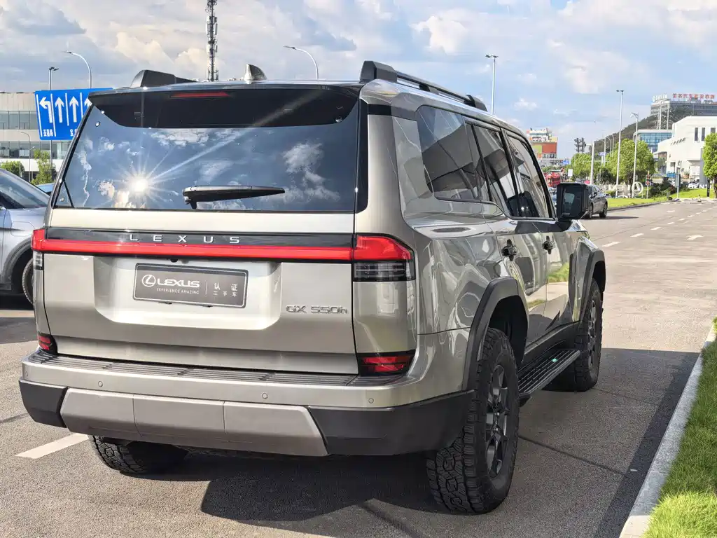 Lexus GX — миниатюра 9