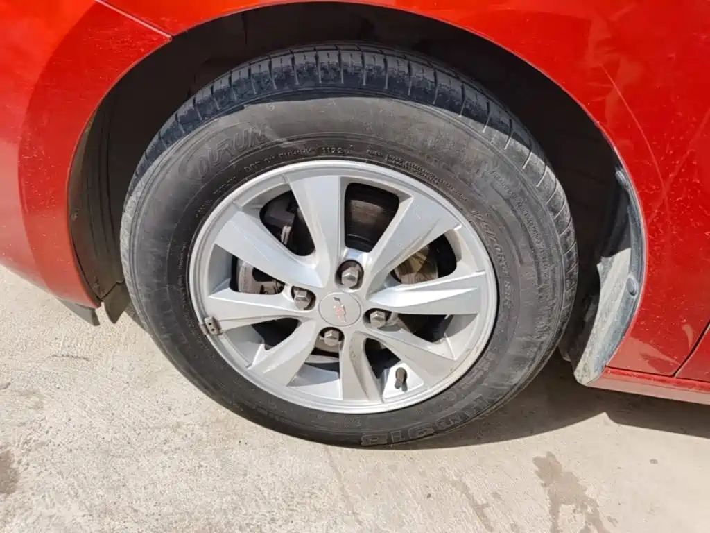 Chevrolet Sail — миниатюра 23