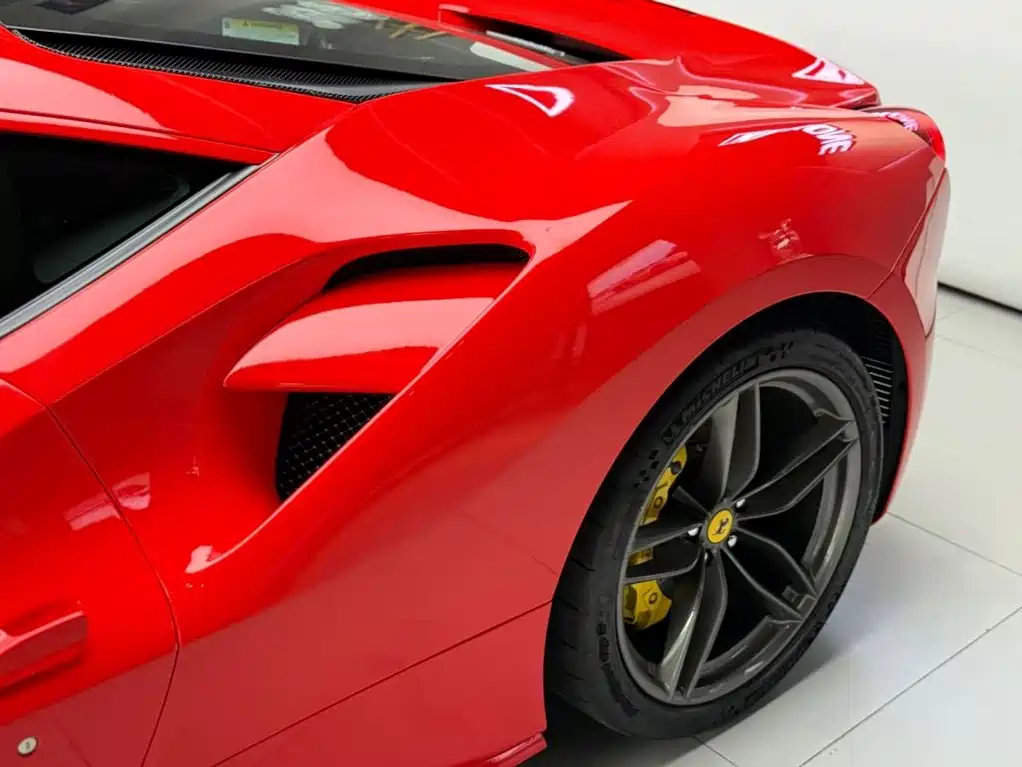 Ferrari 488 — миниатюра 8