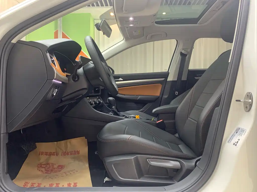 Volkswagen Bora 2023 200TSI DSG