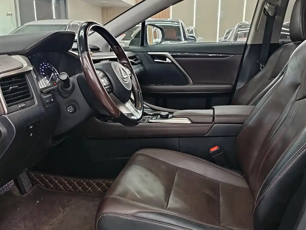 Lexus RX — миниатюра 8