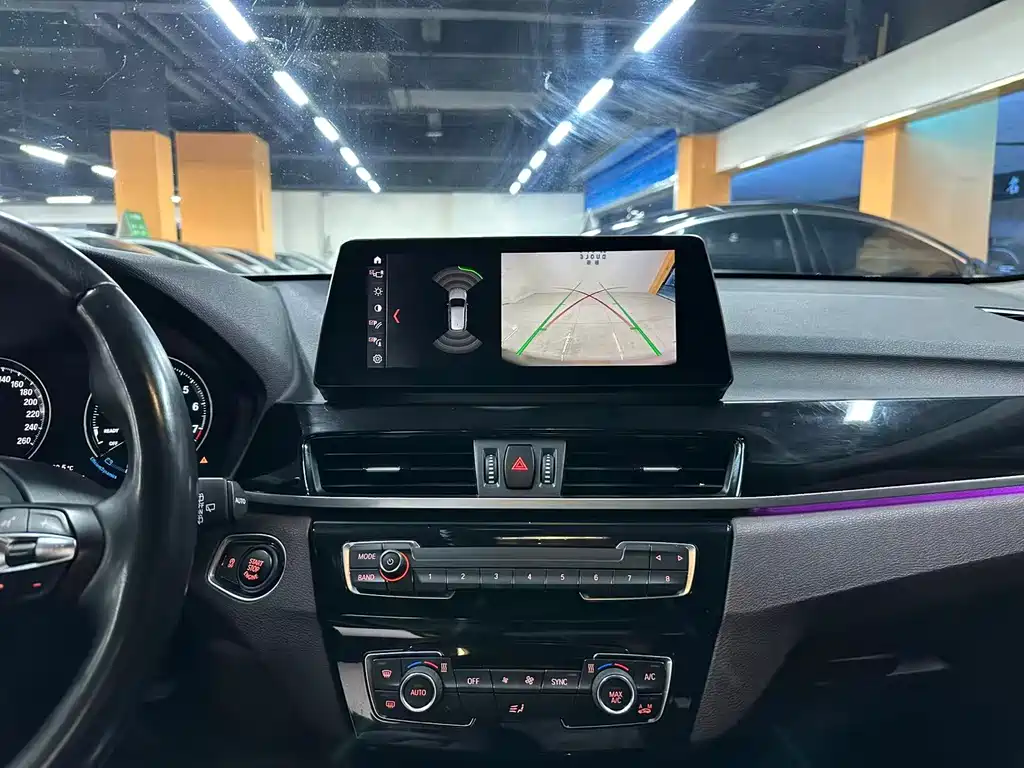 BMW X1 — миниатюра 11
