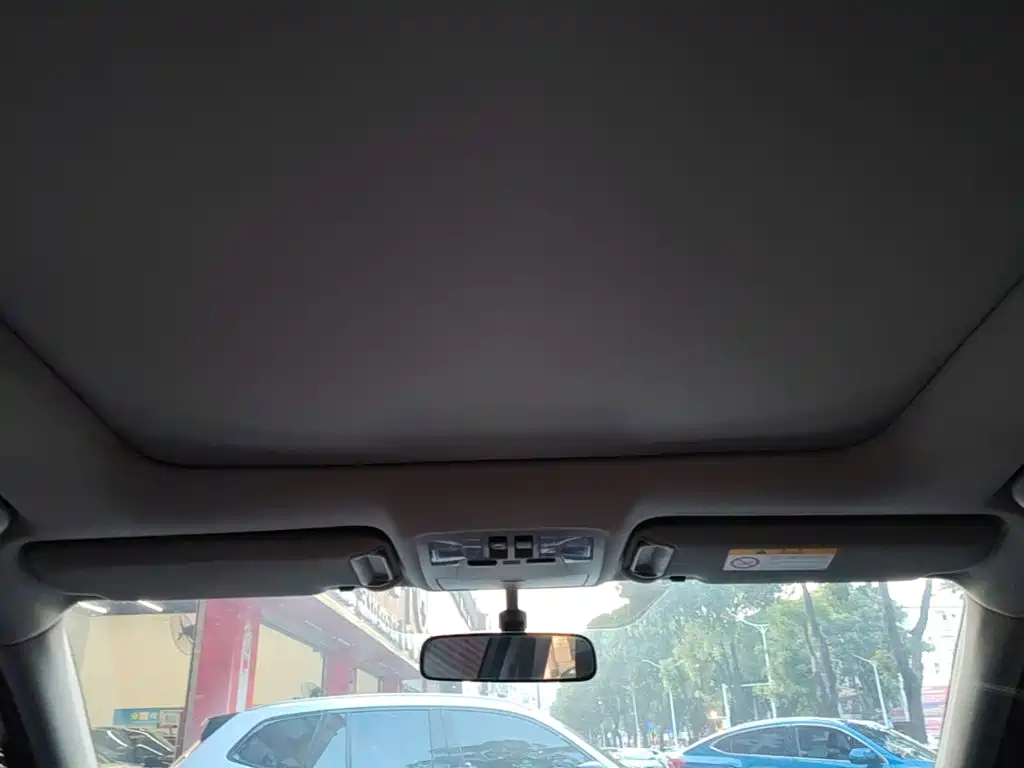 Toyota Highlander — миниатюра 18