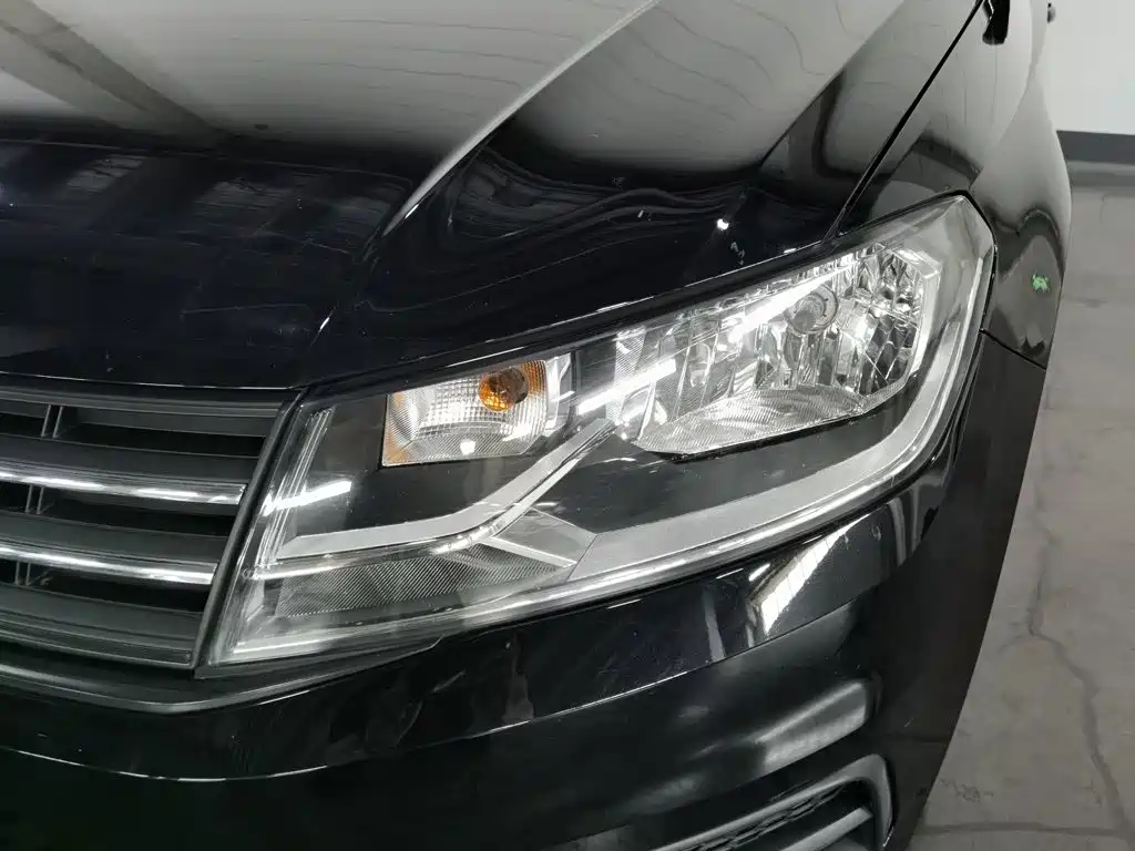 Volkswagen Santana — миниатюра 7