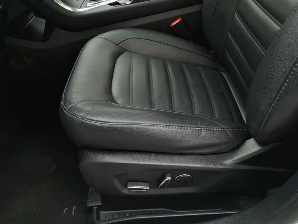 Ford Edge — миниатюра 20