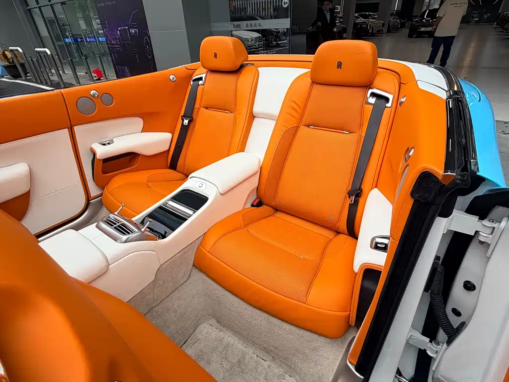 Rolls-Royce Dawn — миниатюра 9