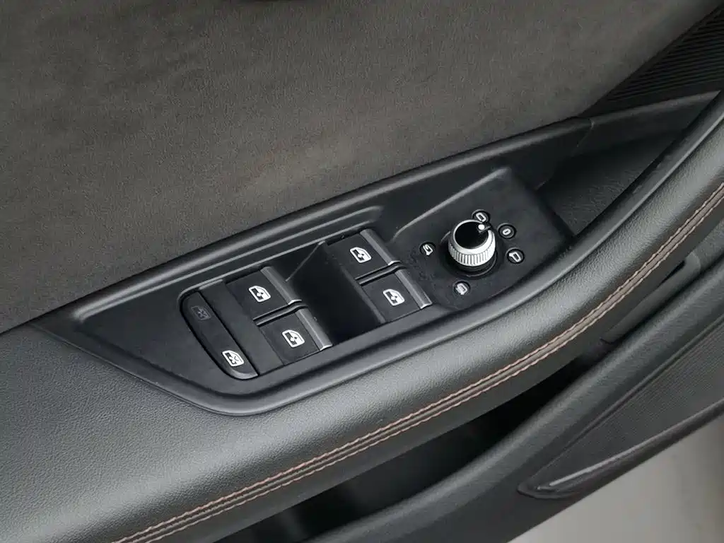 Audi S5 — миниатюра 9