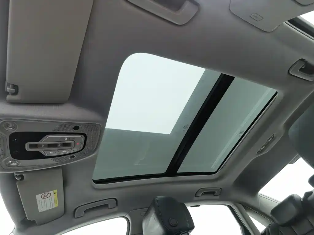 Audi A4L — миниатюра 14