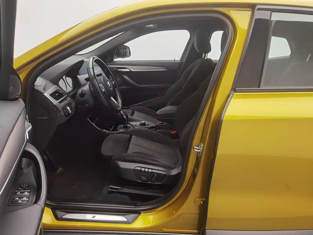 BMW X2 (Import) — миниатюра 10