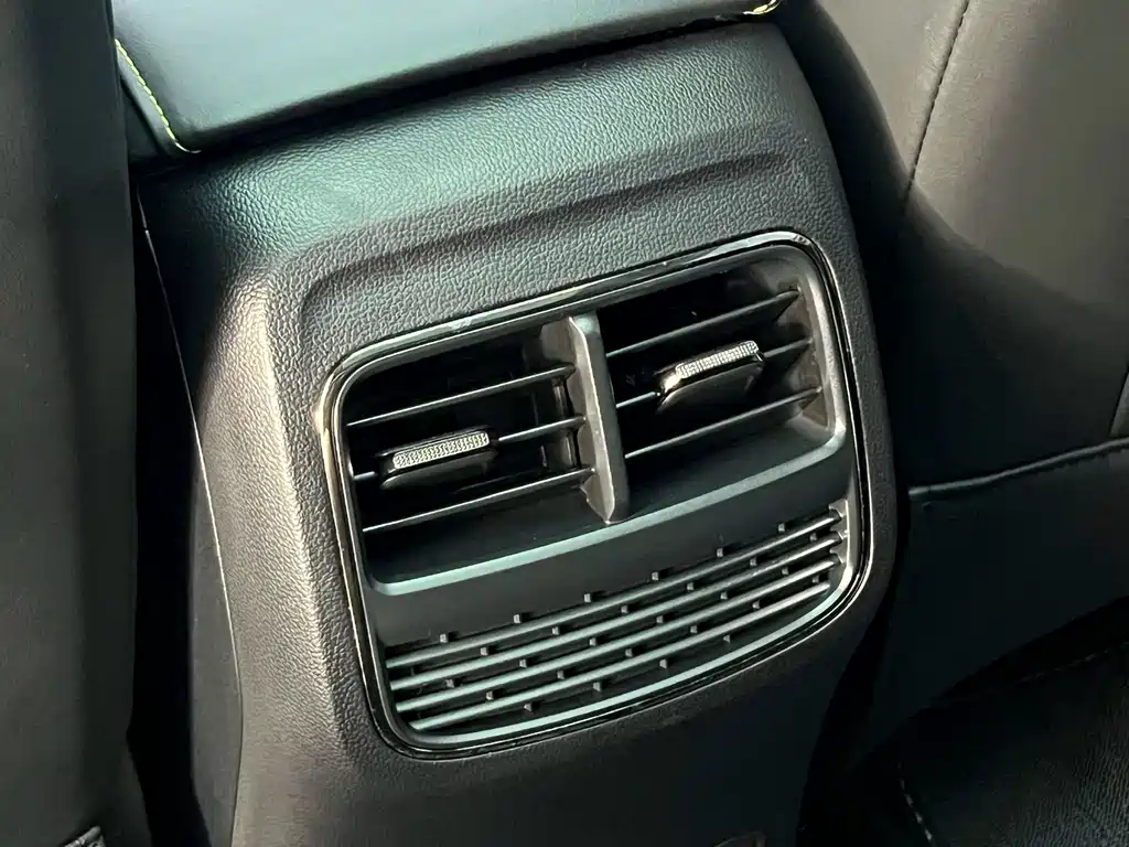 Roewe RX5 — миниатюра 16