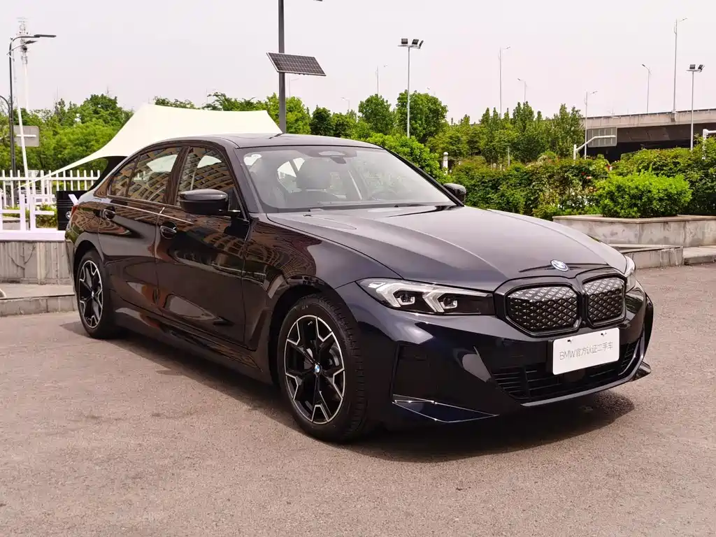 BMW i3 2025 eDrive 40 L