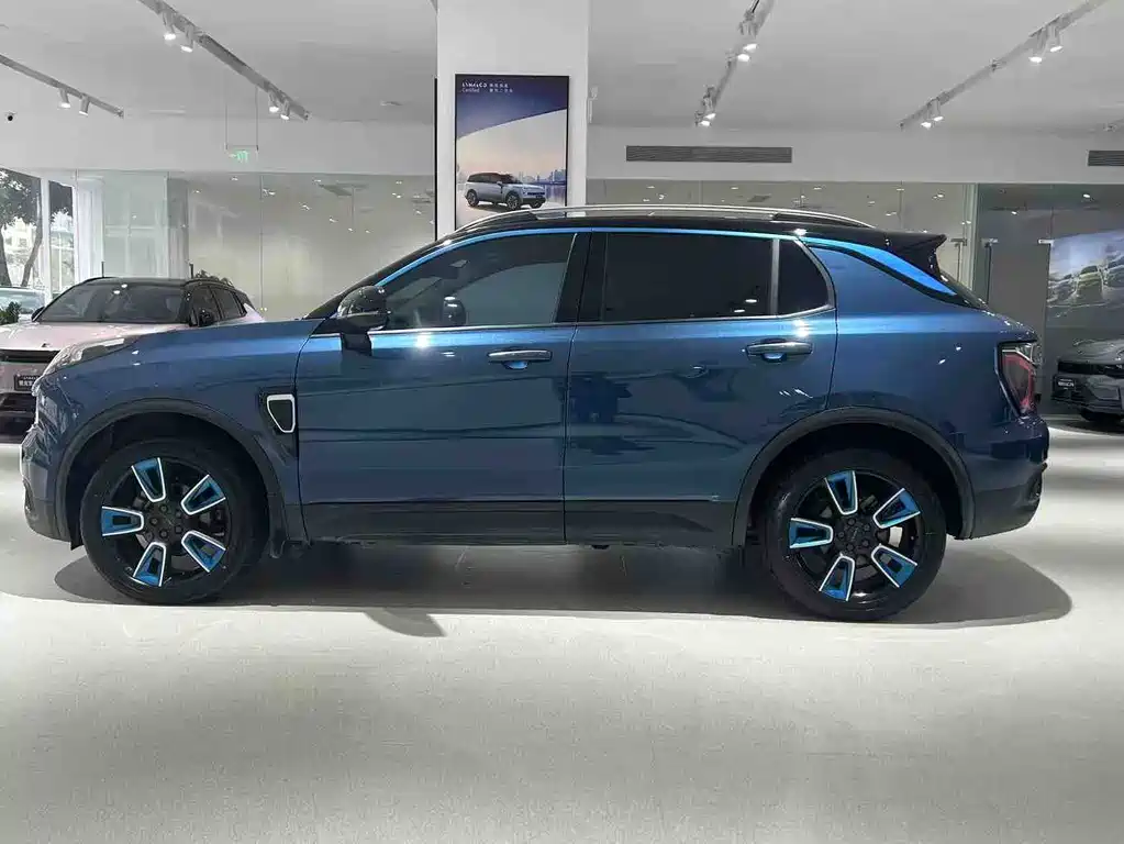 Lynk & Co 01 2017 2.0T Pro