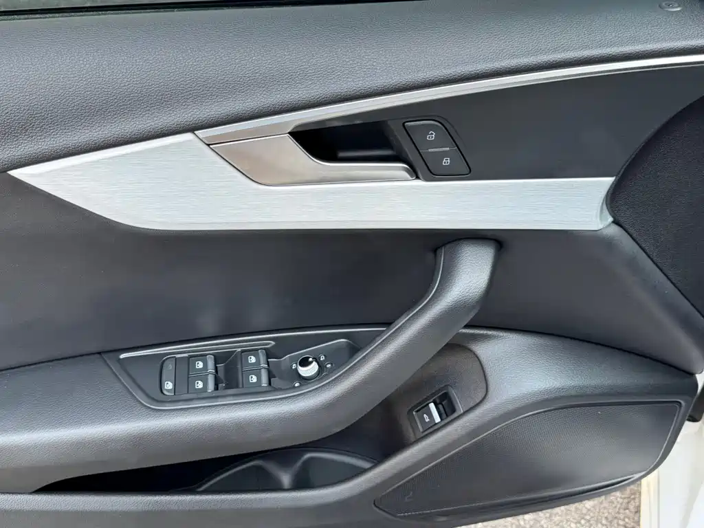 Audi A4L — миниатюра 22