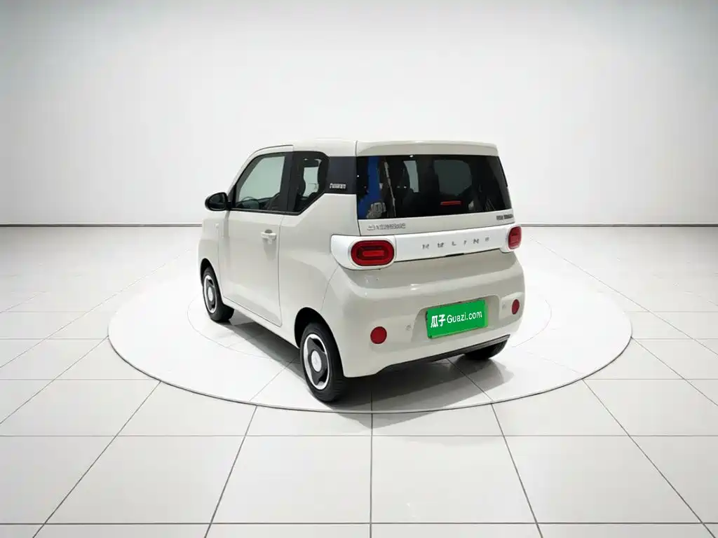 Wuling MINIEV — миниатюра 4