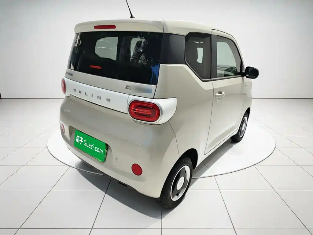 Wuling MINIEV — миниатюра 6