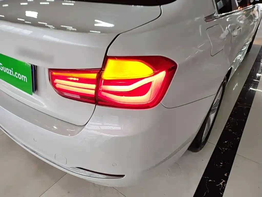 BMW 3 Series — миниатюра 8