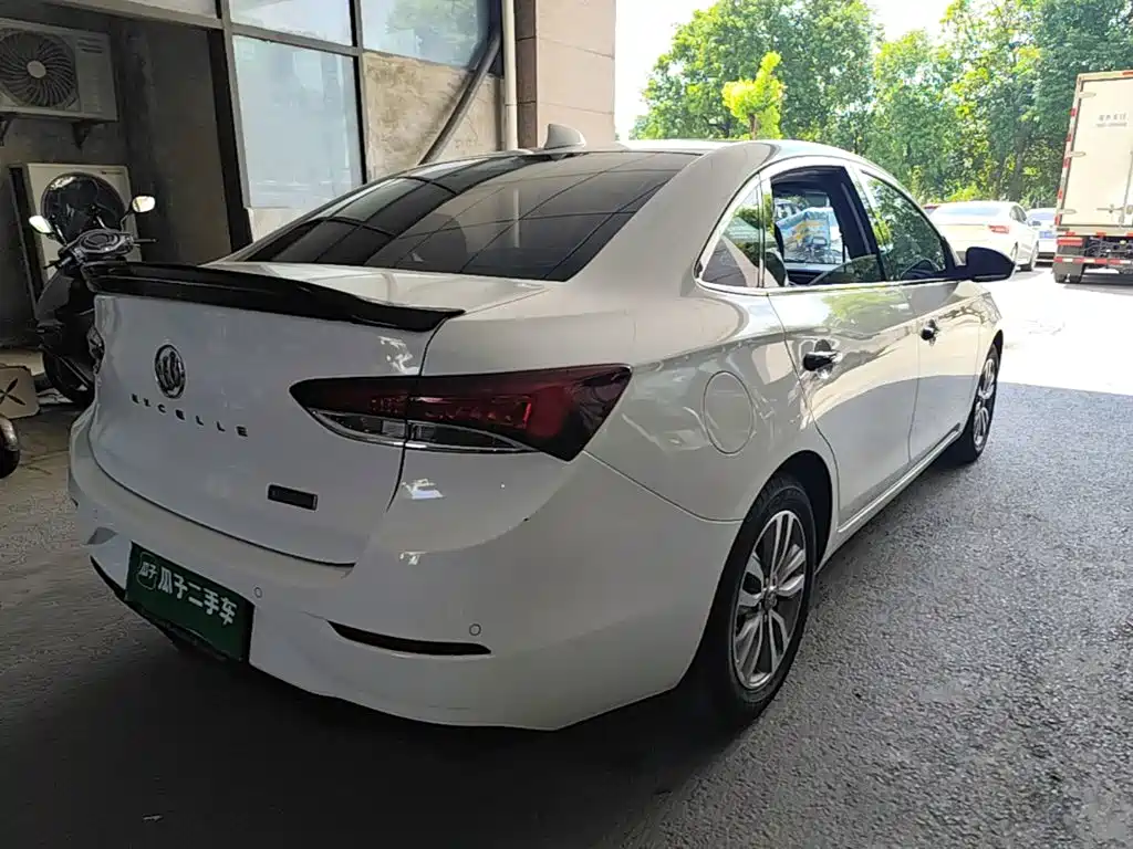 Buick Excelle — миниатюра 7