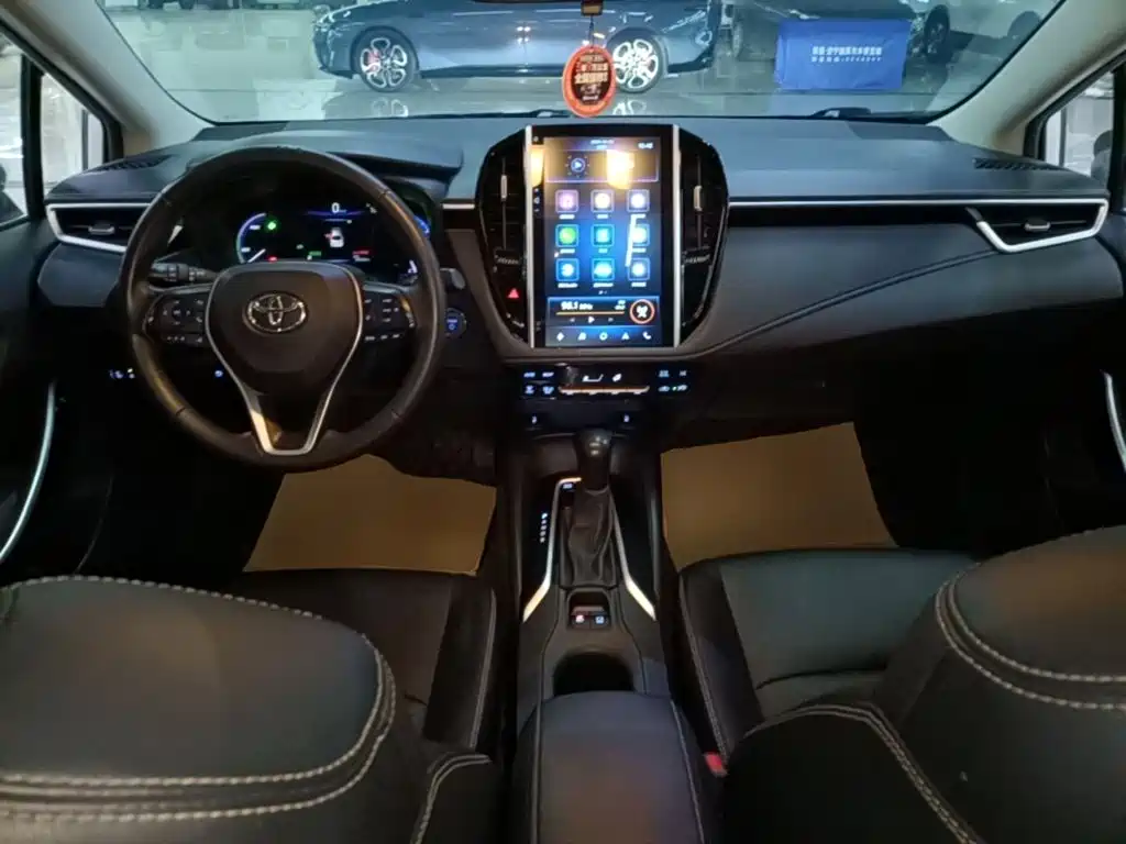 Toyota Corolla — миниатюра 10