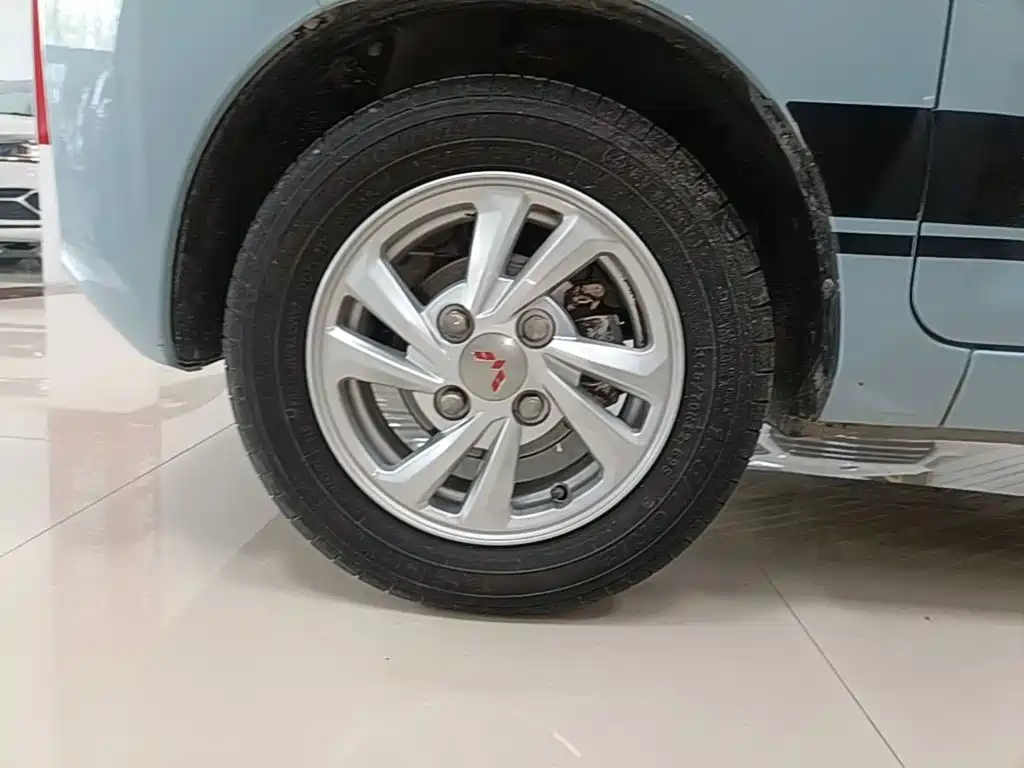 Wuling MINIEV — миниатюра 23