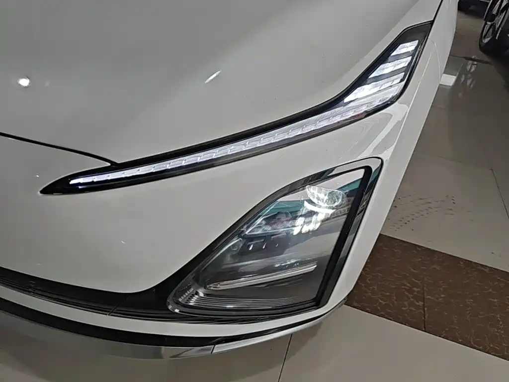 Wuling 五菱E5 — миниатюра 24