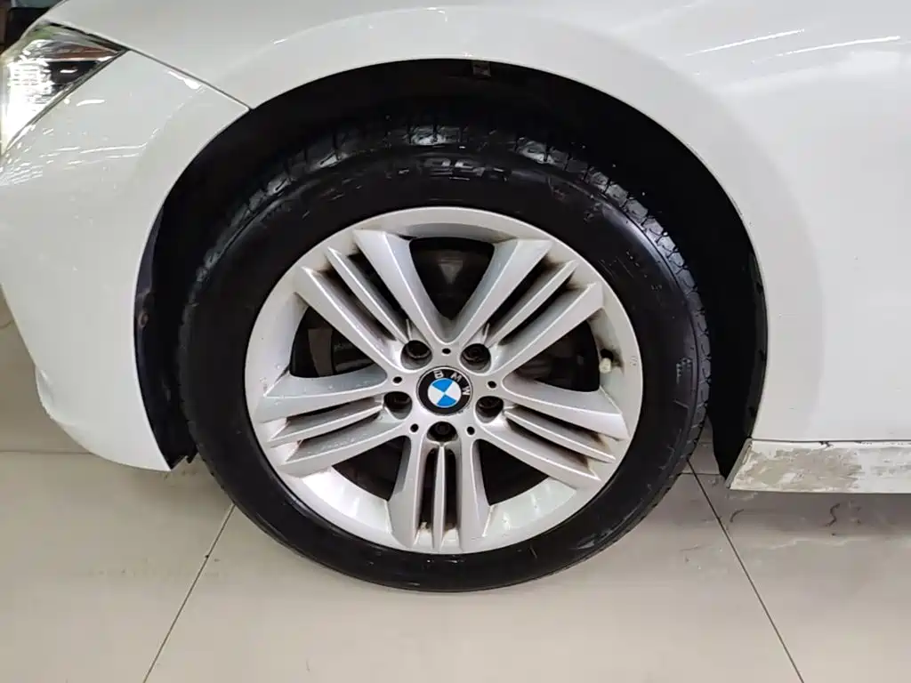 BMW 3 Series — миниатюра 23