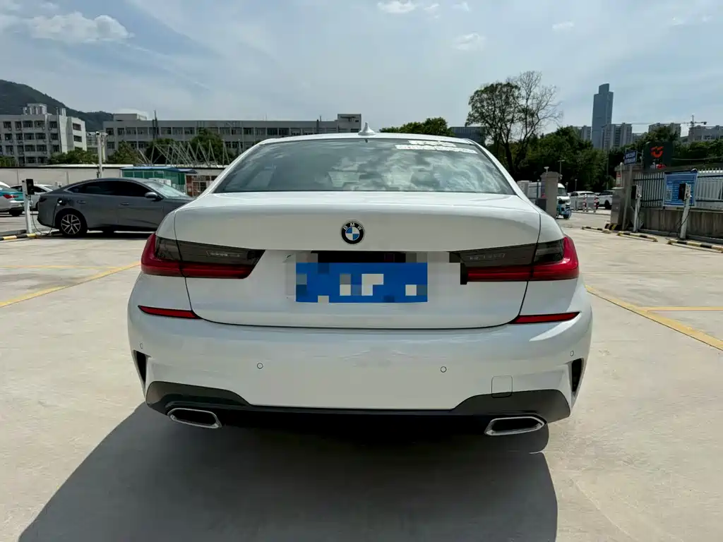 BMW 3 Series — миниатюра 9