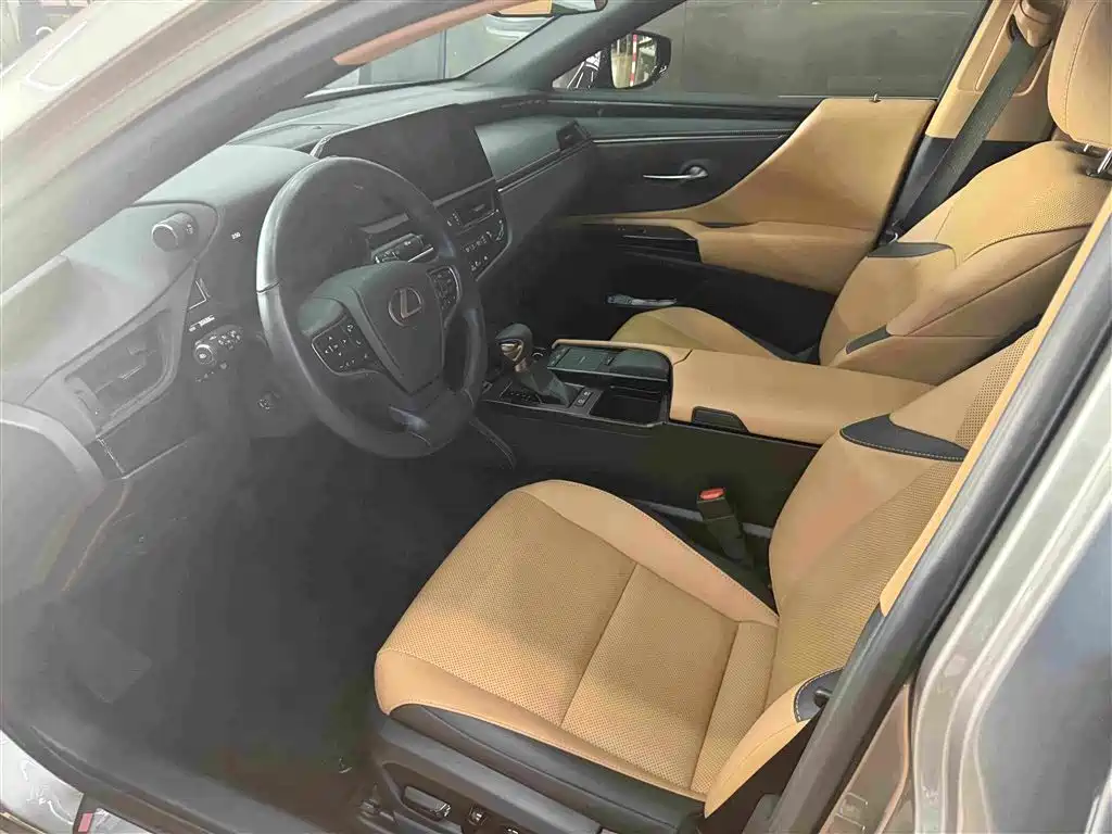 Lexus ES — миниатюра 4