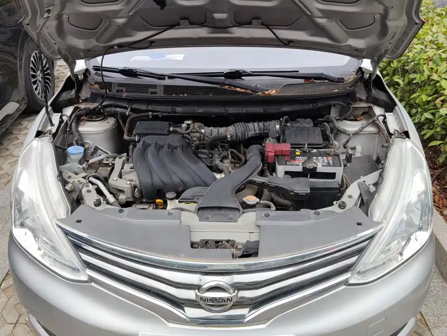 Nissan Livina — миниатюра 10