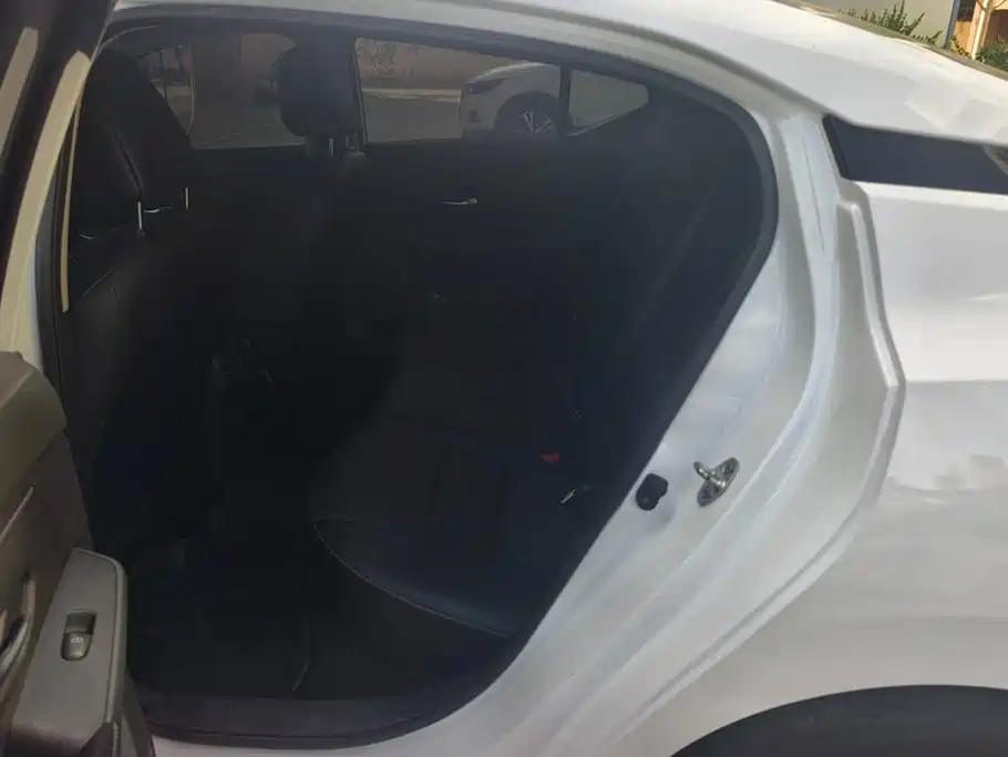 Nissan Sylphy — миниатюра 11