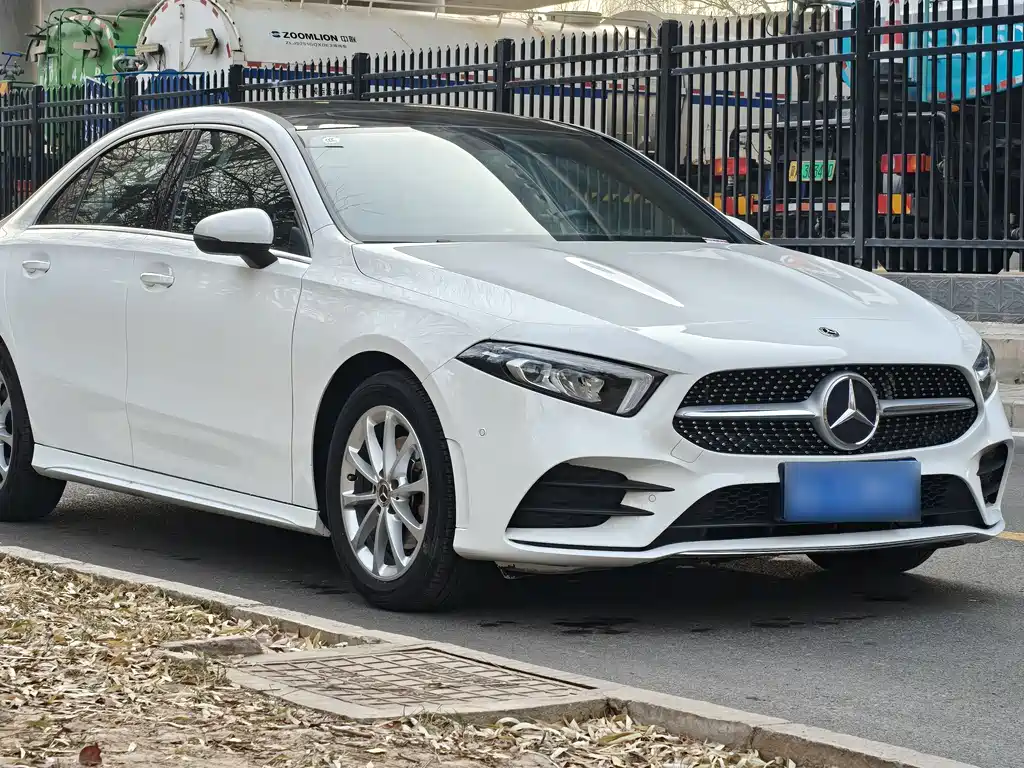 MERCEDES-BENZ A CLASS