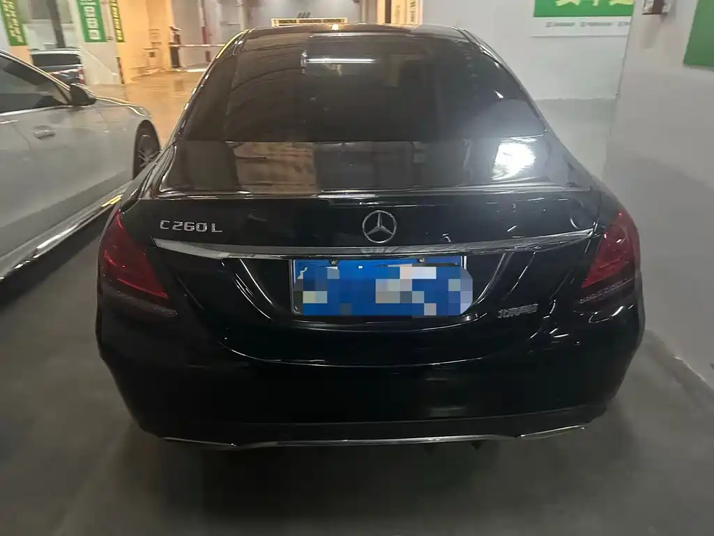 Mercedes-Benz C-Class — миниатюра 4