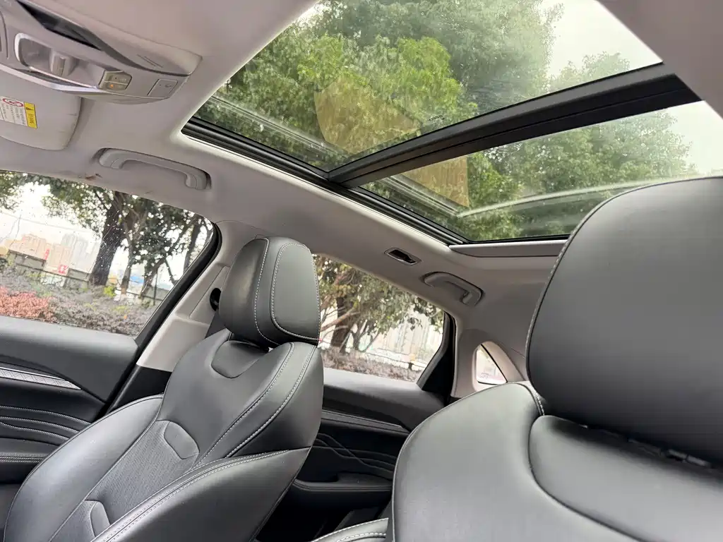 GEELY AUTOMOBILE XINGRUI