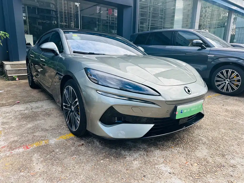 Denza Z9GT 2024 1100 Ultra