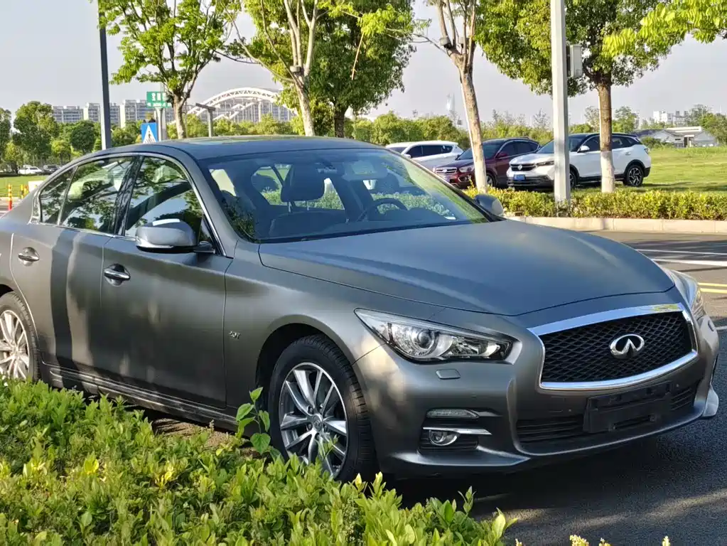 Infiniti Q50L 2018 2.0T V