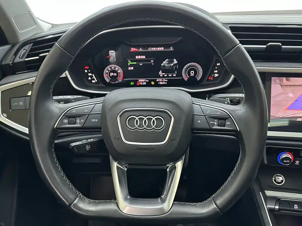 Audi Q3 — миниатюра 12