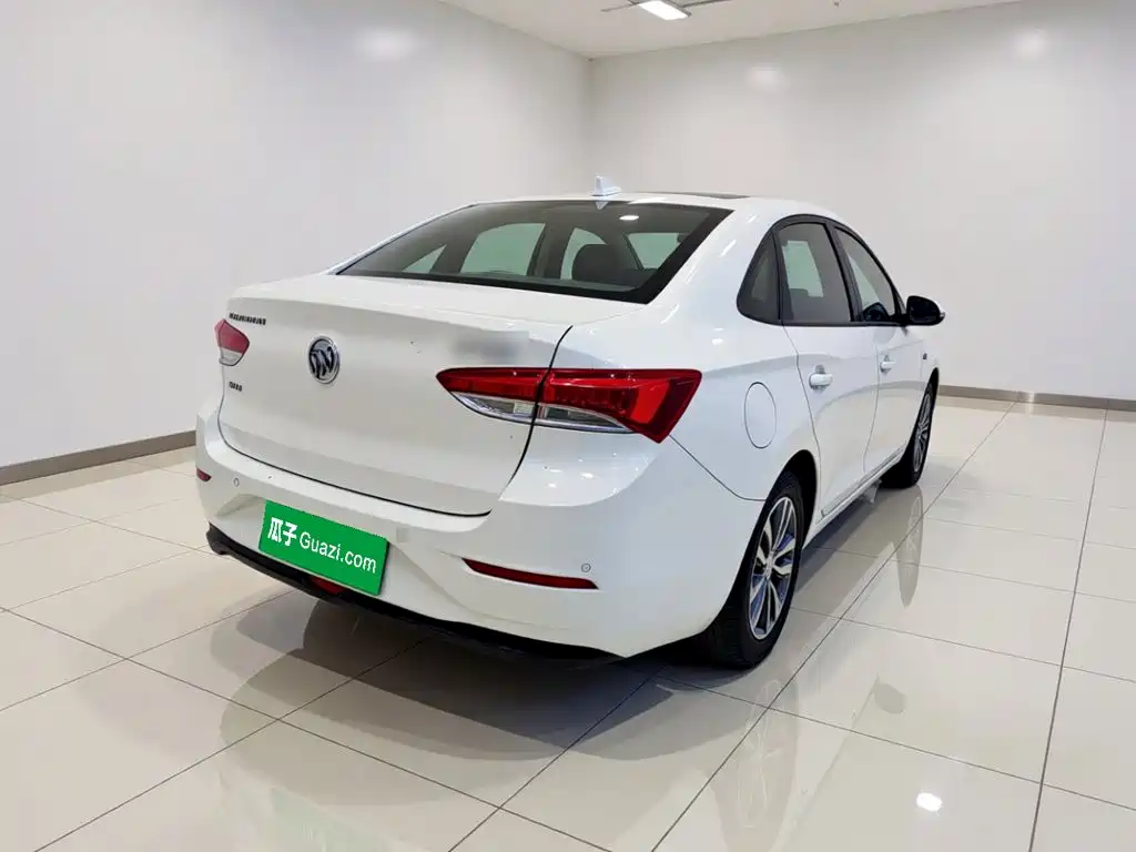 Buick Excelle — миниатюра 6