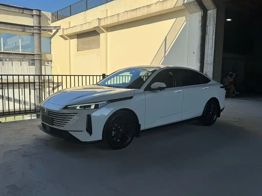 Changan Yida — миниатюра 3