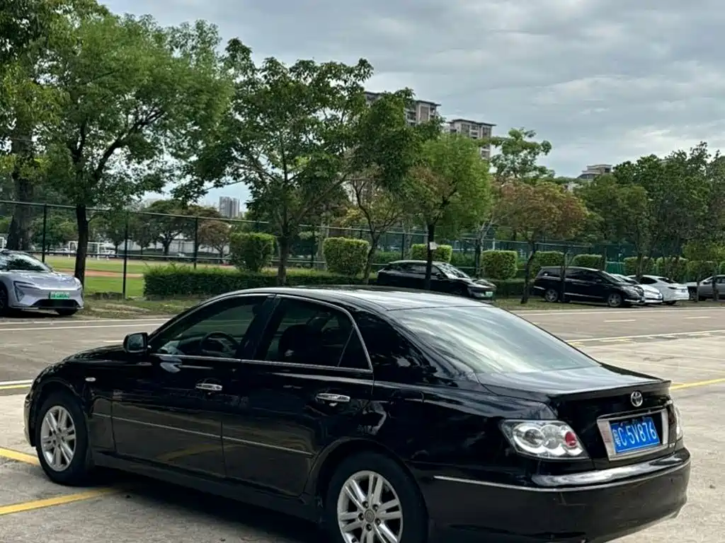 Toyota Reiz — миниатюра 11