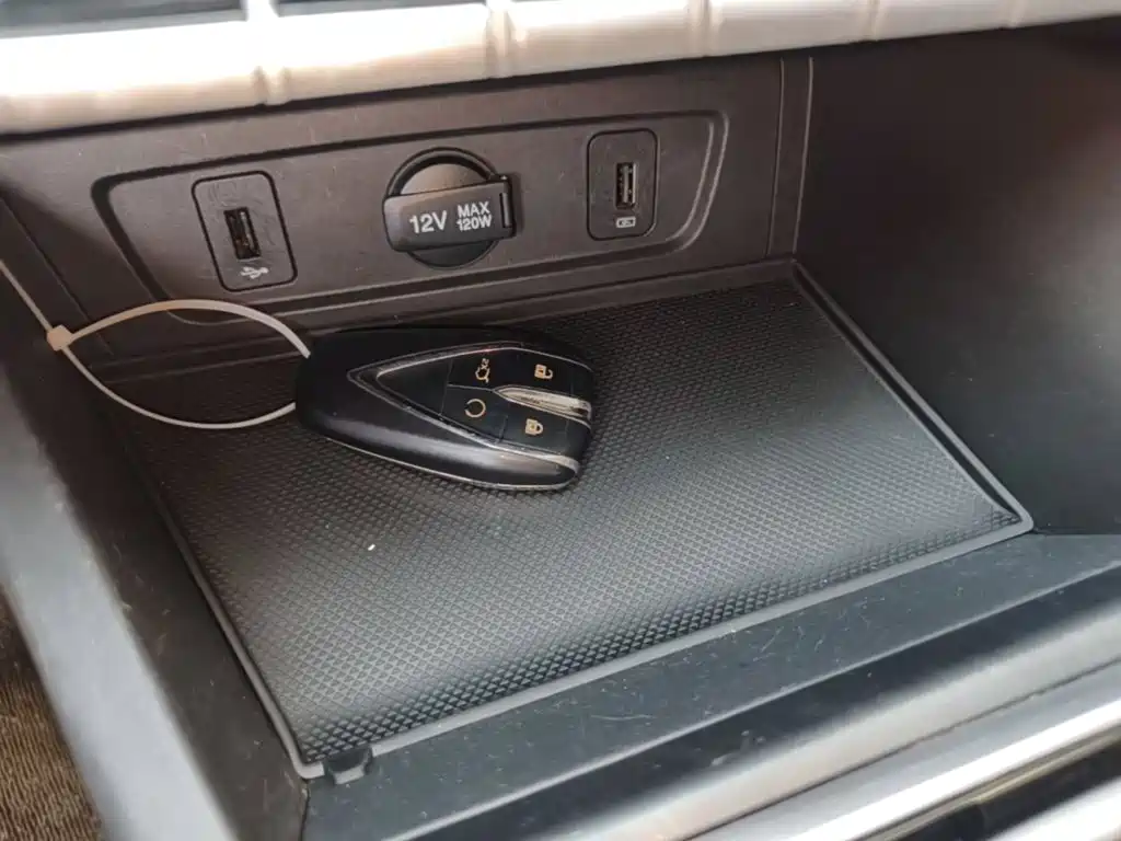 Changan Eado — миниатюра 9