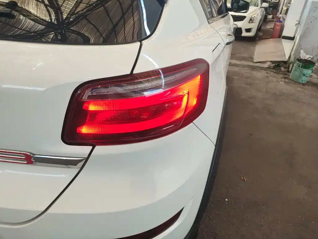 Qoros Qoros 3 — миниатюра 8