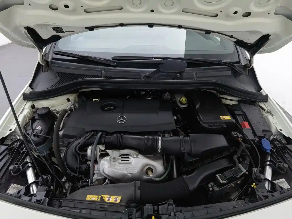Mercedes-Benz B-Class — миниатюра 6