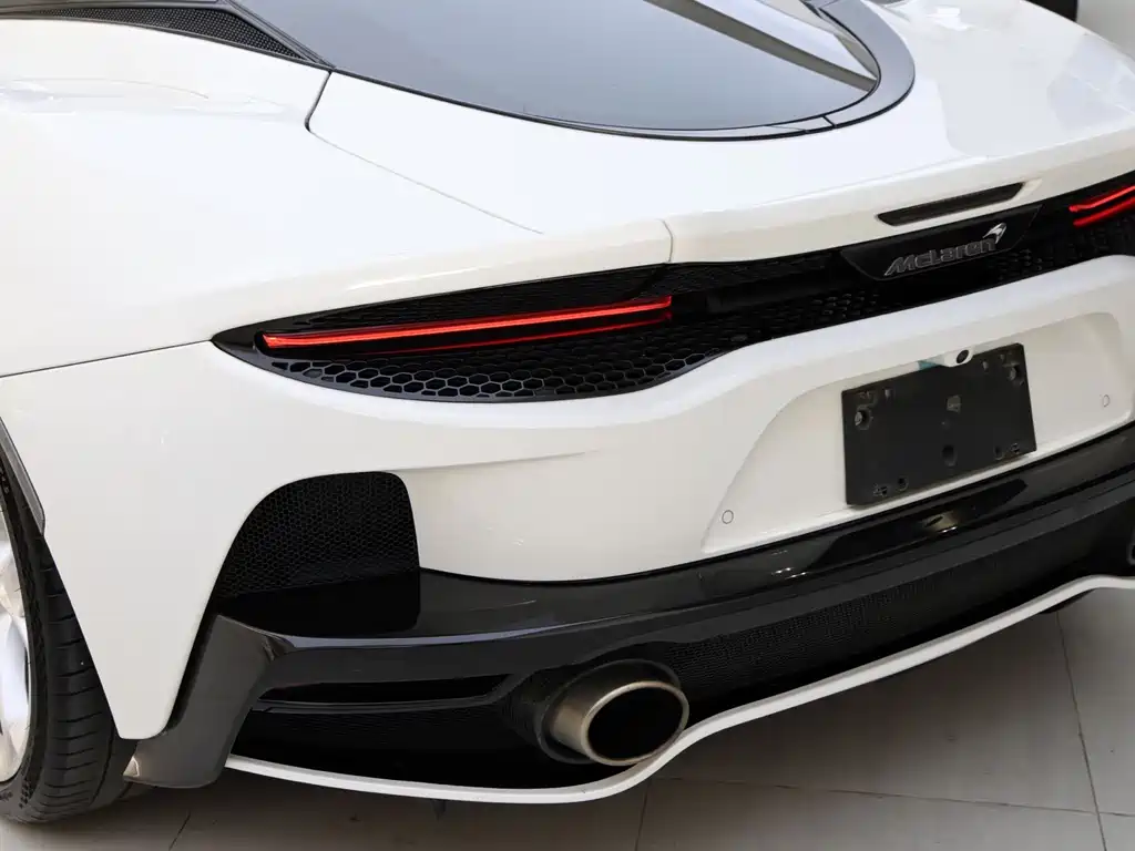 McLaren GT — миниатюра 11